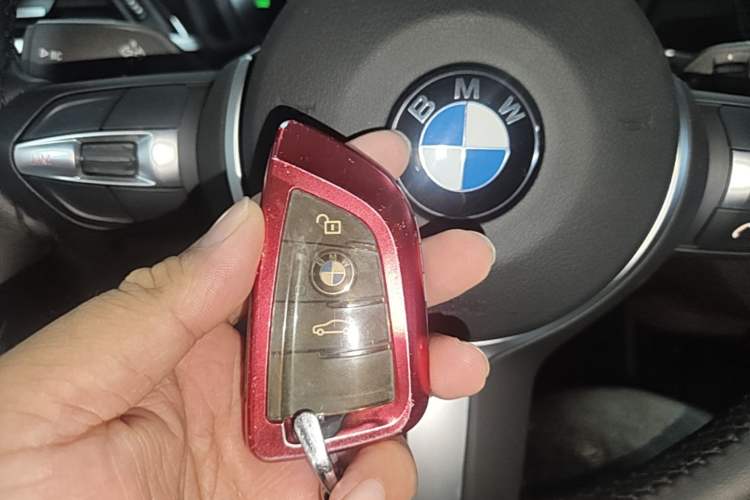 Used BMW X1 2021 sDrive20Li Premium Edition Vehicle Key