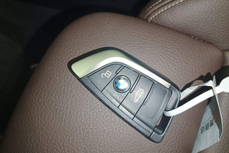 Used BMW X1 2021 sDrive20Li Premium Edition Vehicle Key