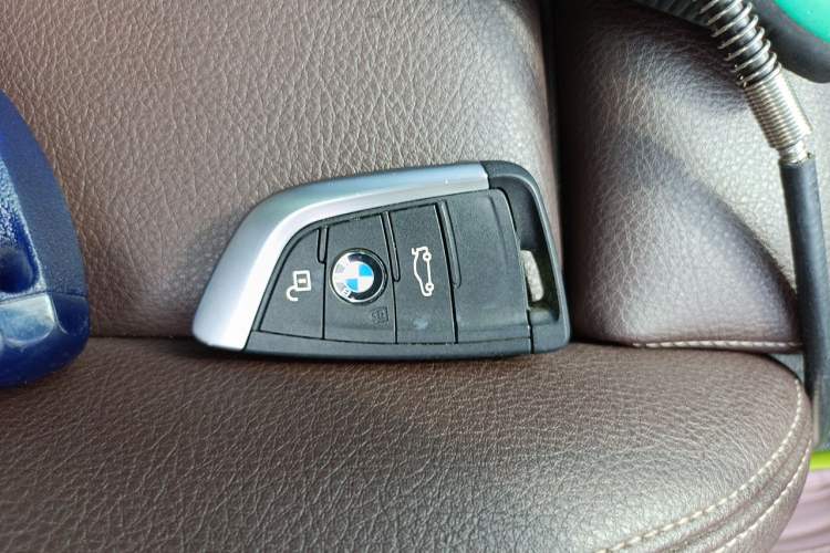 Used BMW X1 2021 sDrive25Li Leading Model Vehicle Key