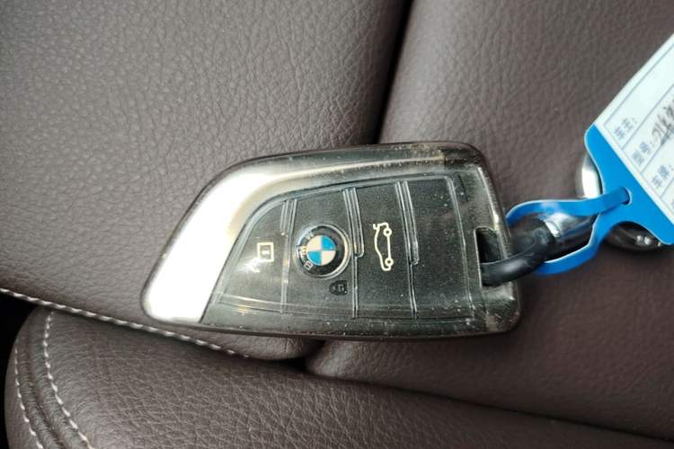 Used BMW X1 2021 sDrive20Li Premium Edition Vehicle Key