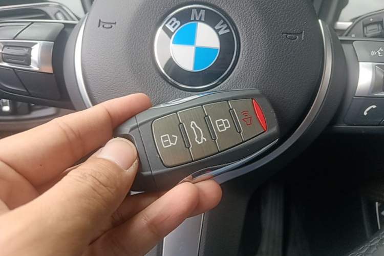 Used BMW X1 2021 Restyled sDrive20Li Premium Edition Vehicle Key