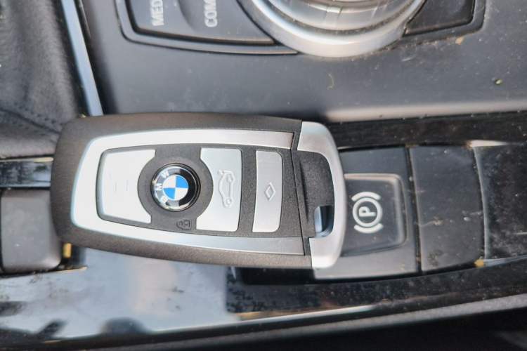 Used BMW X1 2021 sDrive20Li Premium Edition Vehicle Key