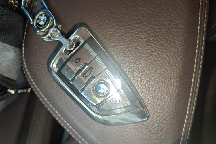 Used BMW X1 2021 sDrive20Li Premium Edition Vehicle Key