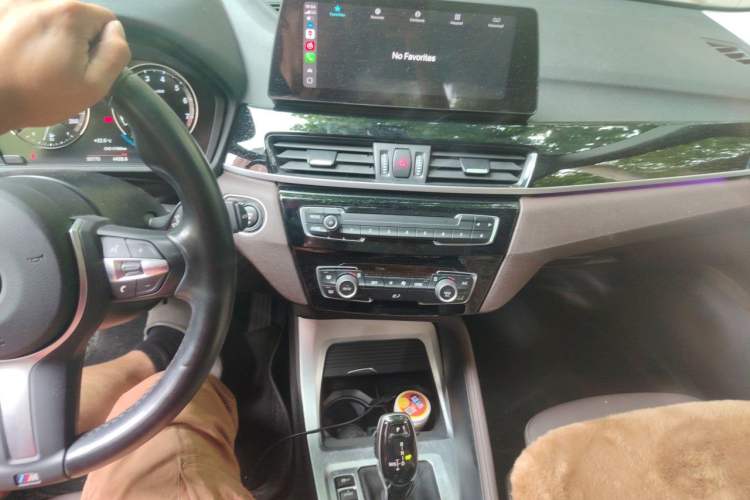 Used BMW X1 2022 sDrive25Li Leading Model Audio And AC Panel