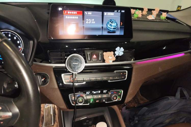 Used BMW X1 2022 sDrive25Li Leading Model Audio And AC Panel