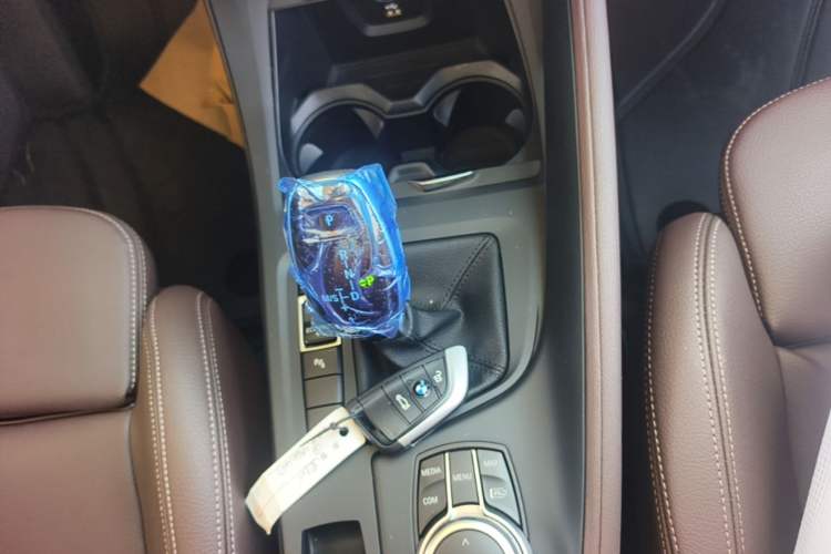 Used BMW X1 2022 sDrive25Li Leading Model Gear Lever