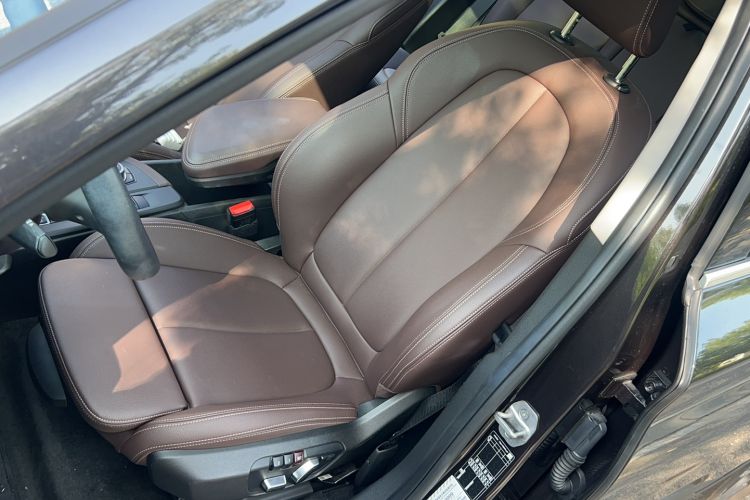 Used BMW X1 2022 sDrive25Li Leading Model Interior 2