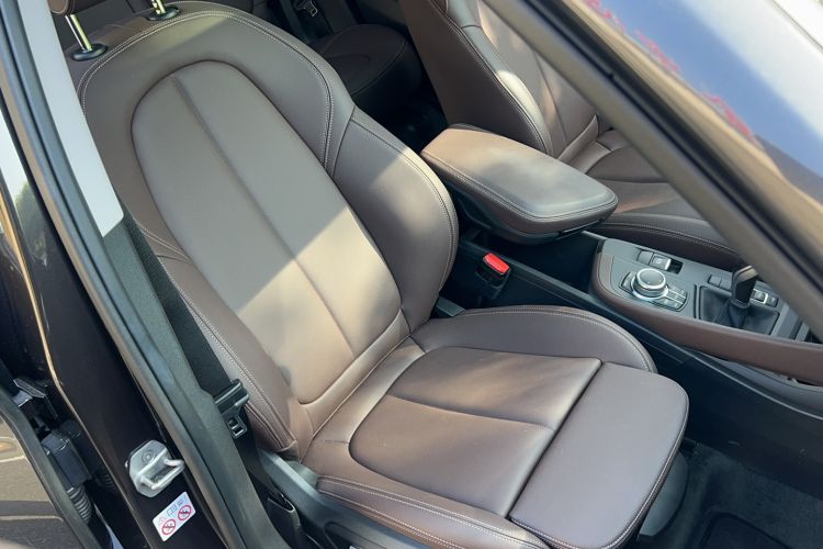 Used BMW X1 2022 sDrive25Li Leading Model Right Front Seat