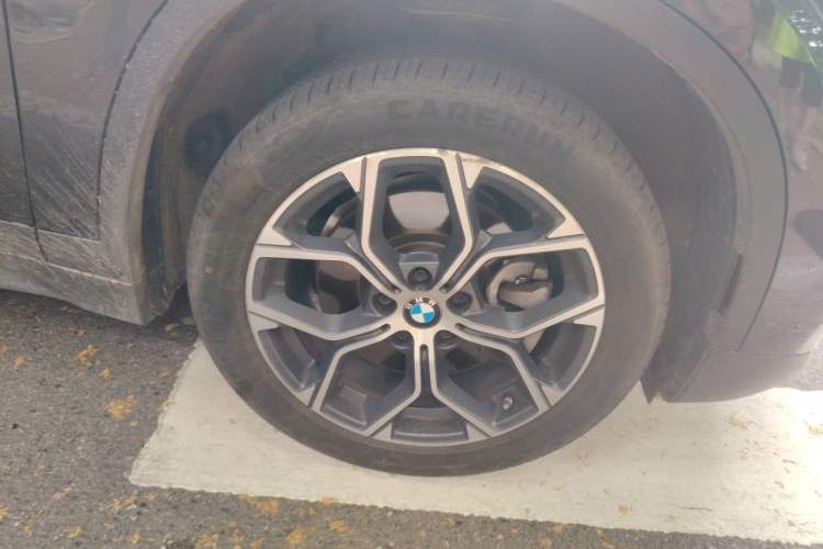 Used BMW X1 2022 sDrive25Li Leading Model Right Front Wheel Hub