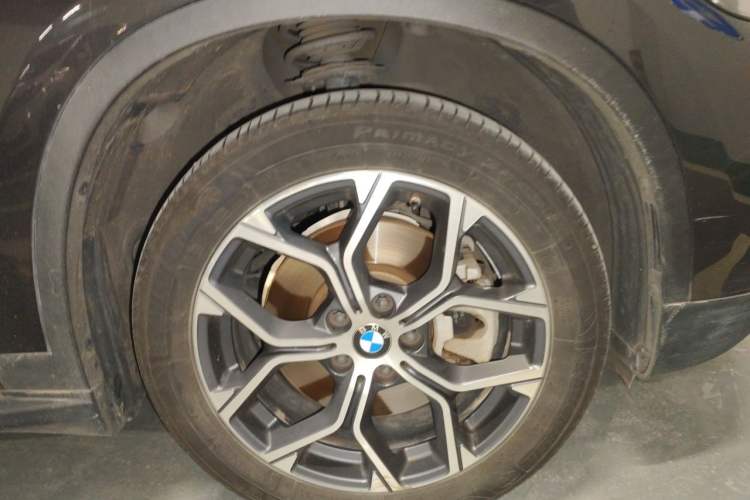 Used BMW X1 2022 sDrive25Li Leading Model Right Front Wheel Hub