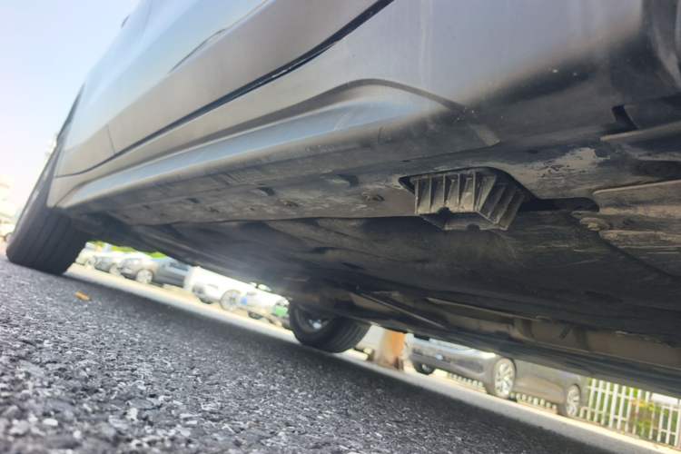 Used BMW X1 2022 sDrive25Li Leading Model Right Side Sill