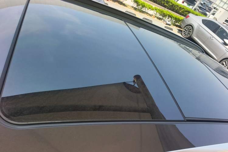 Used BMW X1 2022 sDrive25Li Leading Model Roof