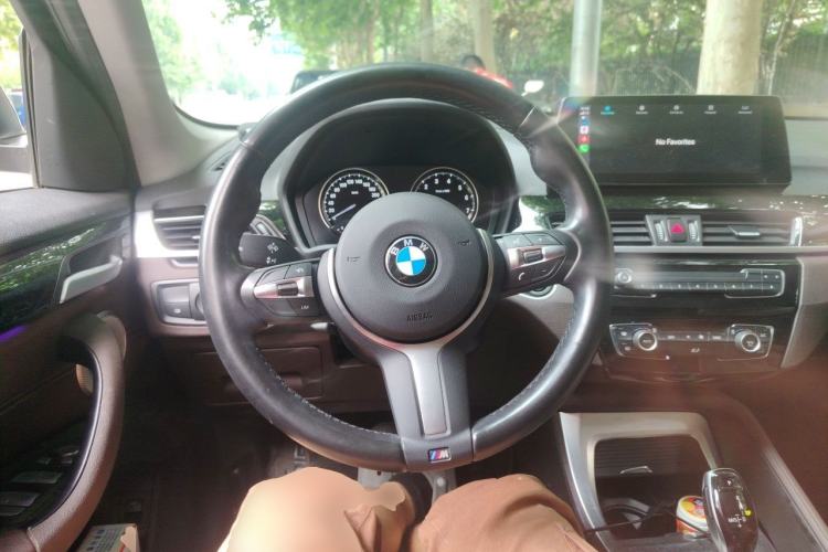 Used BMW X1 2022 sDrive25Li Leading Model Steering Wheel