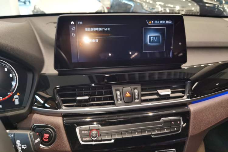 Used BMW X1 2022 sDrive25Li Leading Model Audio And AC Panel