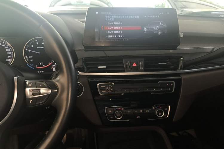Used BMW X1 2022 sDrive25Li Leading Model Audio And AC Panel