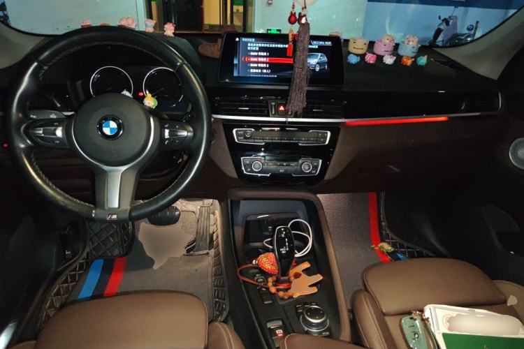 Used BMW X1 2022 sDrive25Li Leading Model Center Console