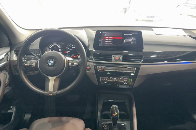 Used BMW X1 2022 sDrive25Li Leading Model Center Console