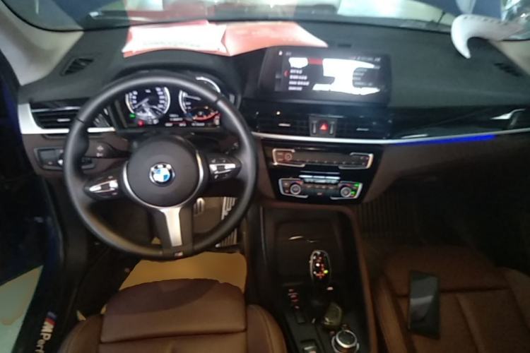 Used BMW X1 2022 sDrive25Li Leading Model Center Console