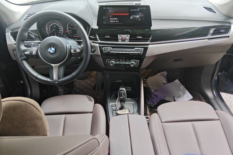 Used BMW X1 2022 sDrive25Li Leading Model Center Console