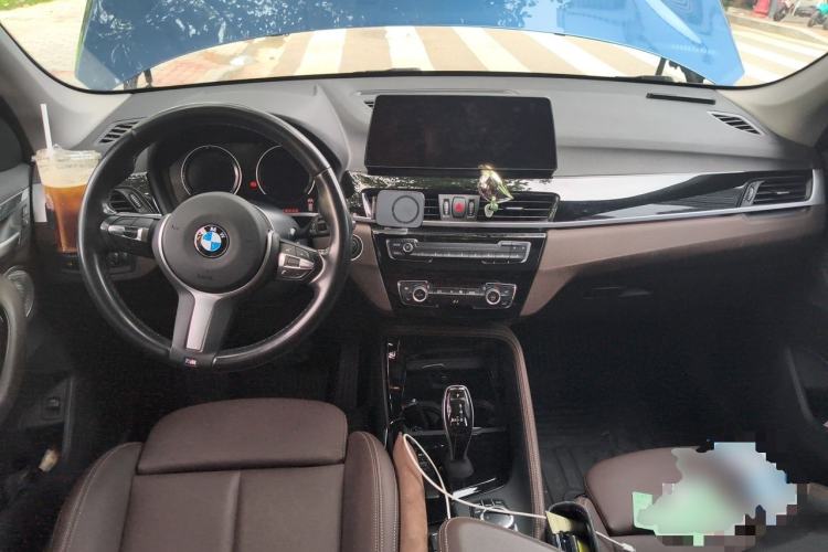 Used BMW X1 2022 sDrive20Li Luxury Model Center Console
