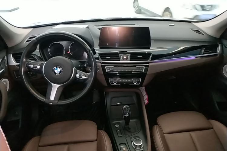 Used BMW X1 2022 sDrive25Li Leading Model Center Console