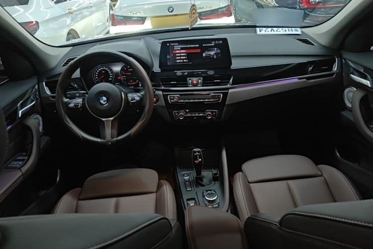 Used BMW X1 2022 sDrive25Li Leading Model Center Console