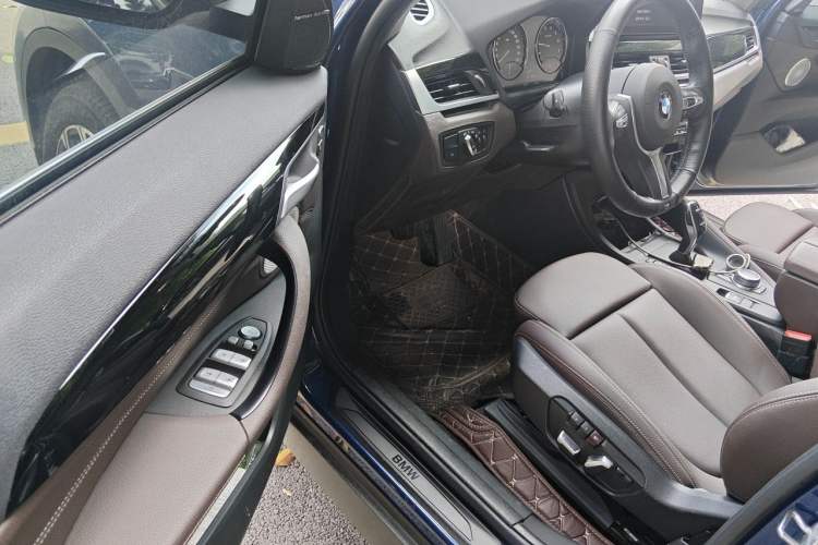 Used BMW X1 2022 sDrive25Li Leading Model Driver Seat