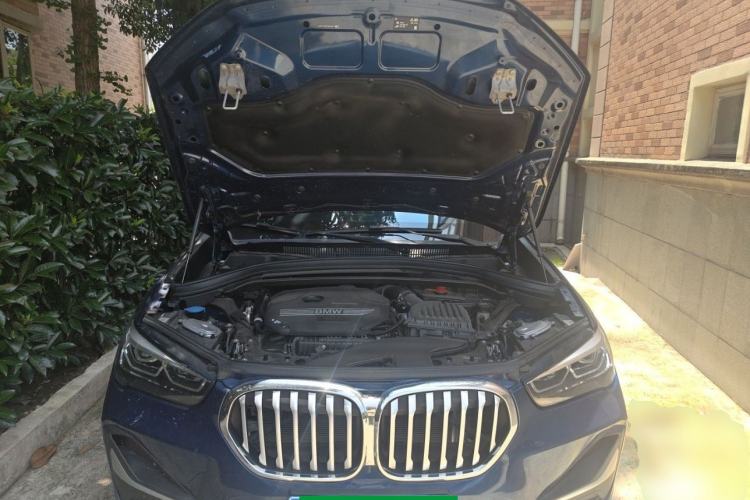 Used BMW X1 2022 sDrive20Li Fashion Model Engine Bay