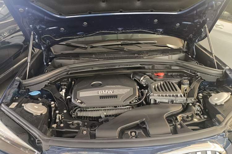 Used BMW X1 2022 sDrive25Li Leading Model Engine Bay