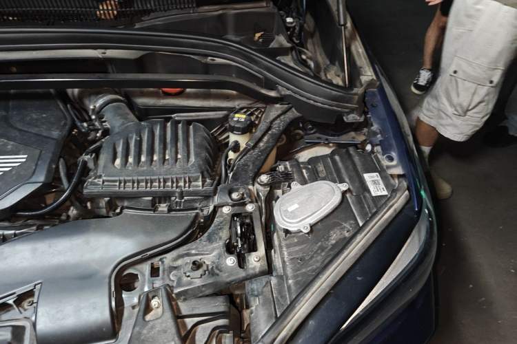 Used BMW X1 2022 sDrive20Li Fashion Model Engine Bay Left
