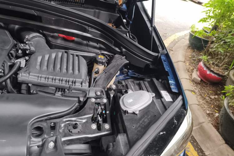 Used BMW X1 2022 sDrive20Li Fashion Model Engine Bay Left