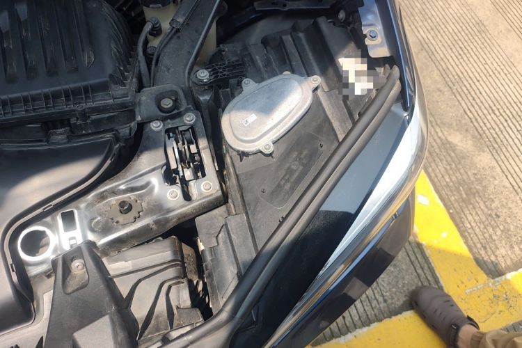 Used BMW X1 2022 sDrive25Li Leading Model Engine Bay Left