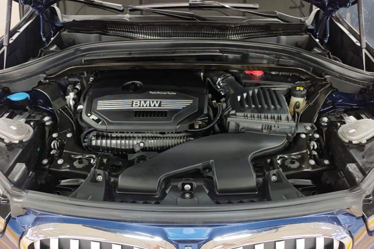 Used BMW X1 2022 sDrive25Li Leading Model Engine Bay