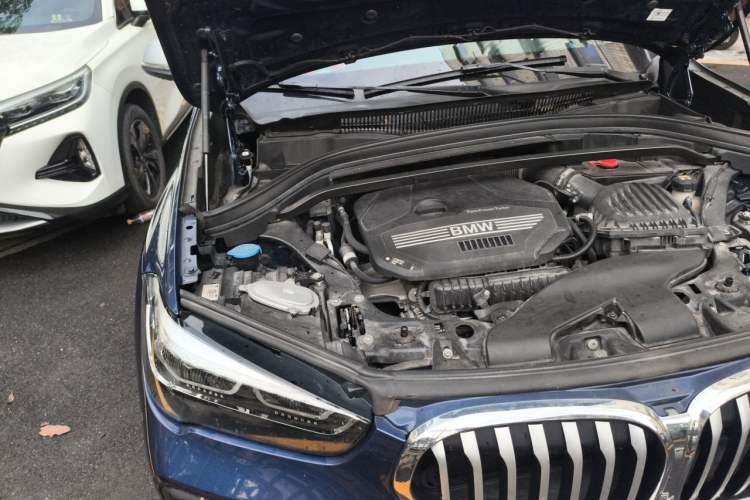 Used BMW X1 2022 sDrive20Li Fashion Model Engine Bay Right
