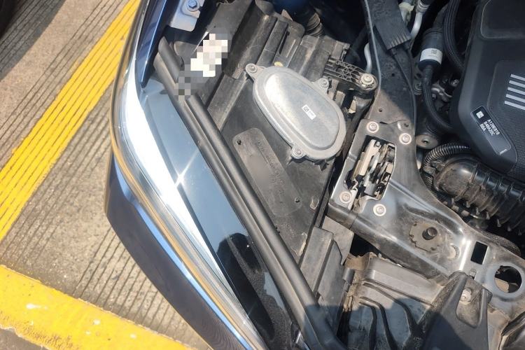 Used BMW X1 2022 sDrive25Li Leading Model Engine Bay Right