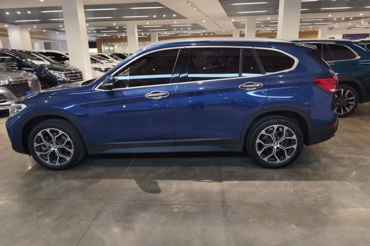 Used BMW X1 2022 sDrive25Li Leading Model Exterior 3