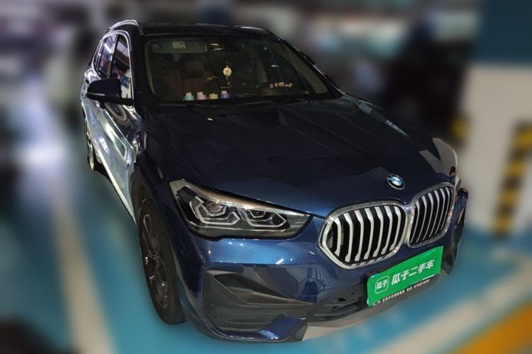 Used BMW X1 2022 sDrive25Li Leading Model Front Right 45 Deg