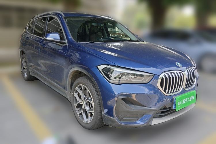 Used BMW X1 2022 sDrive25Li Leading Model Front Right 45 Deg
