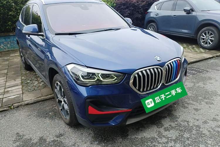 Used BMW X1 2022 sDrive25Li Leading Model Front Right 45 Deg