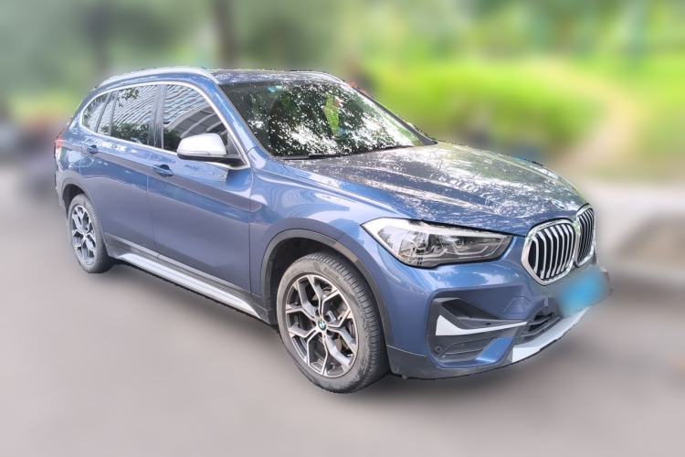 Used BMW X1 2022 sDrive20Li Luxury Model Front Right 45 Deg
