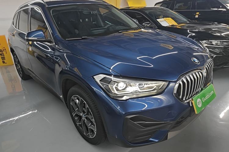 Used BMW X1 2022 sDrive25Li Leading Model Front Right 45 Deg