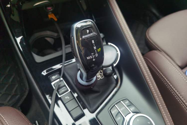 Used BMW X1 2022 sDrive20Li Luxury Model Gear Lever