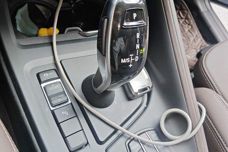 Used BMW X1 2022 sDrive25Li Leading Model Gear Lever