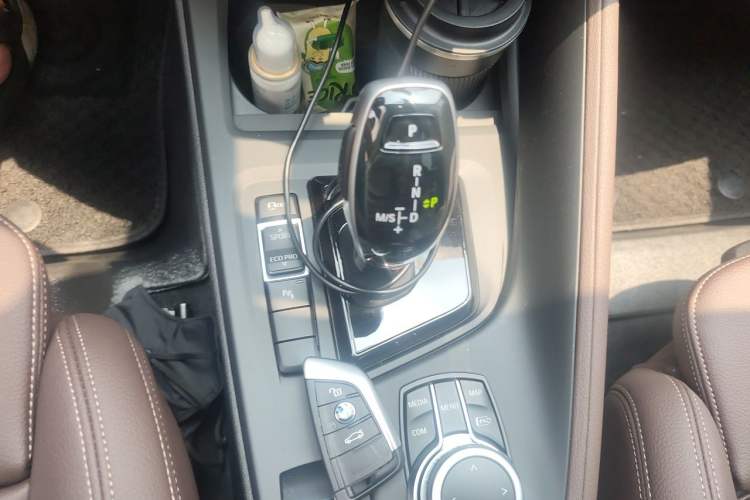 Used BMW X1 2022 sDrive25Li Leading Model Gear Lever