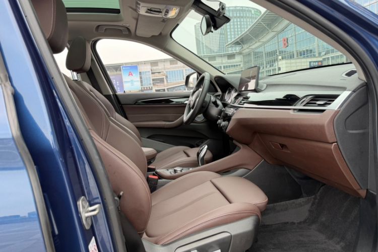 Used BMW X1 2022 sDrive25Li Leading Model Interior 1