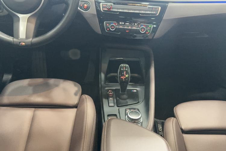 Used BMW X1 2022 sDrive25Li Leading Model Interior 2
