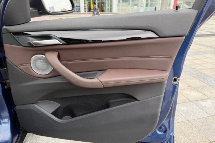 Used BMW X1 2022 sDrive25Li Leading Model Interior 3