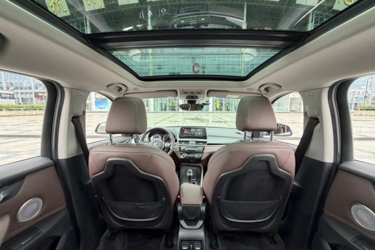 Used BMW X1 2022 sDrive25Li Leading Model Interior 9