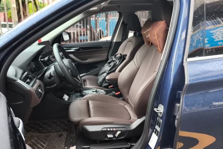 Used BMW X1 2022 sDrive20Li Fashion Model Left Front Seat