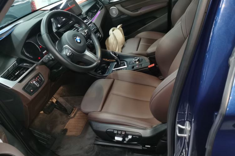 Used BMW X1 2022 sDrive25Li Leading Model Left Front Seat